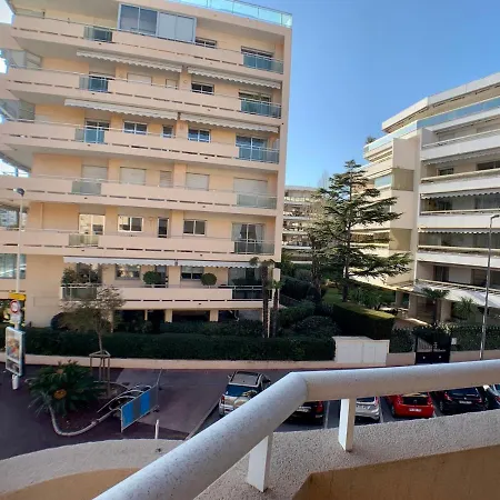 Hesperides Avec Terrasse Apartament *