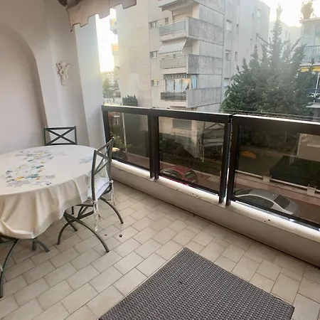 Hesperides Avec Terrasse Apartament *